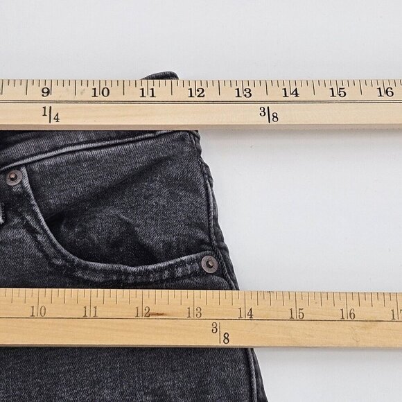 Levi’s High Waisted Taper Mom Jeans Gray Women’s Size 24 Relaxed Fit Denim - Picture 8 of 12